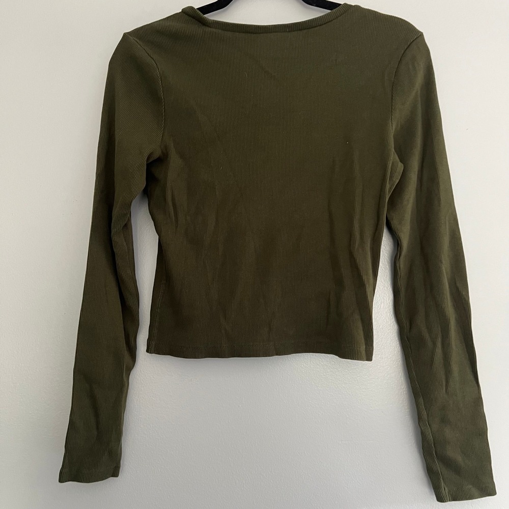 Universal‎ Thread Olive Green Ribbed Long Sleeve Crew Neck Top Medium gorpcore - Picture 3 of 9